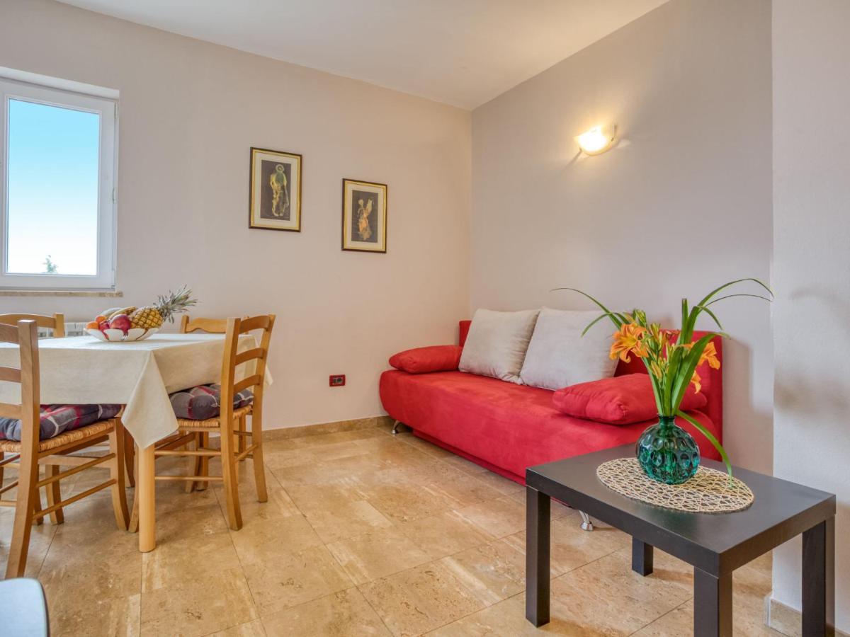 Daria-4 By Interhome Lägenhet Poreč
