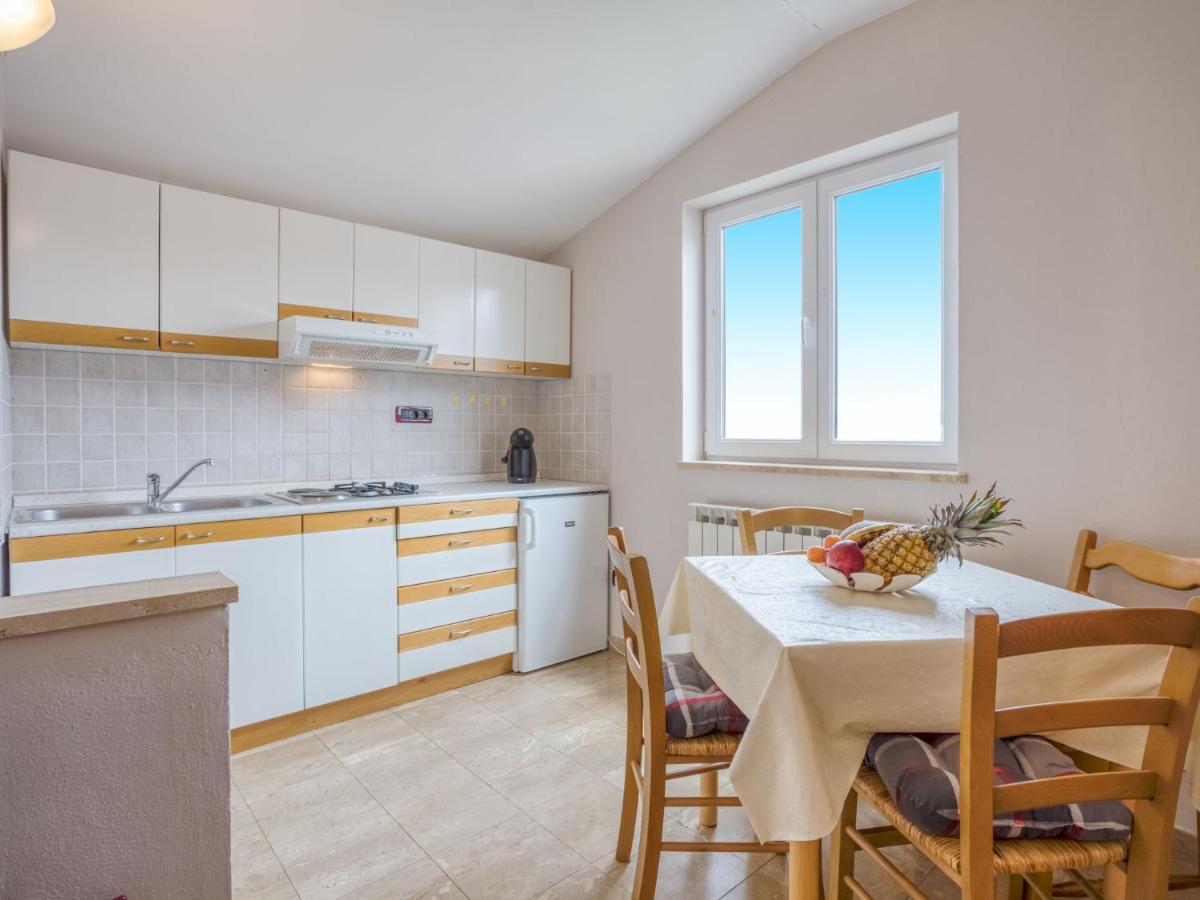 Daria-4 By Interhome *